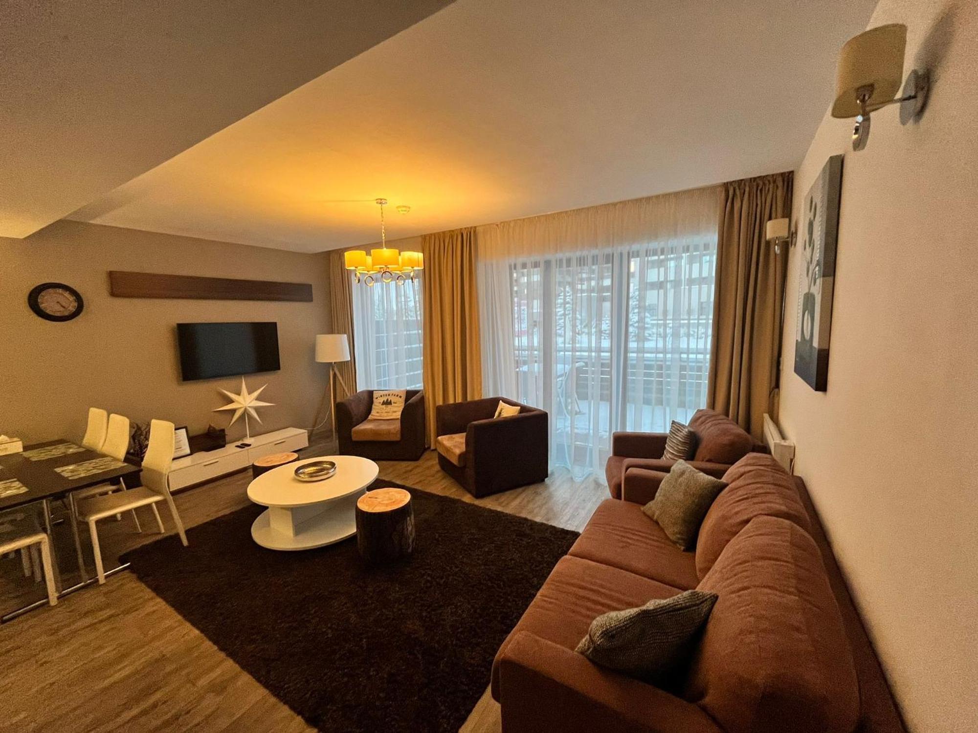 Silver Mountain - Ana'S Apartments ポイアナ・ブラショフ エクステリア 写真